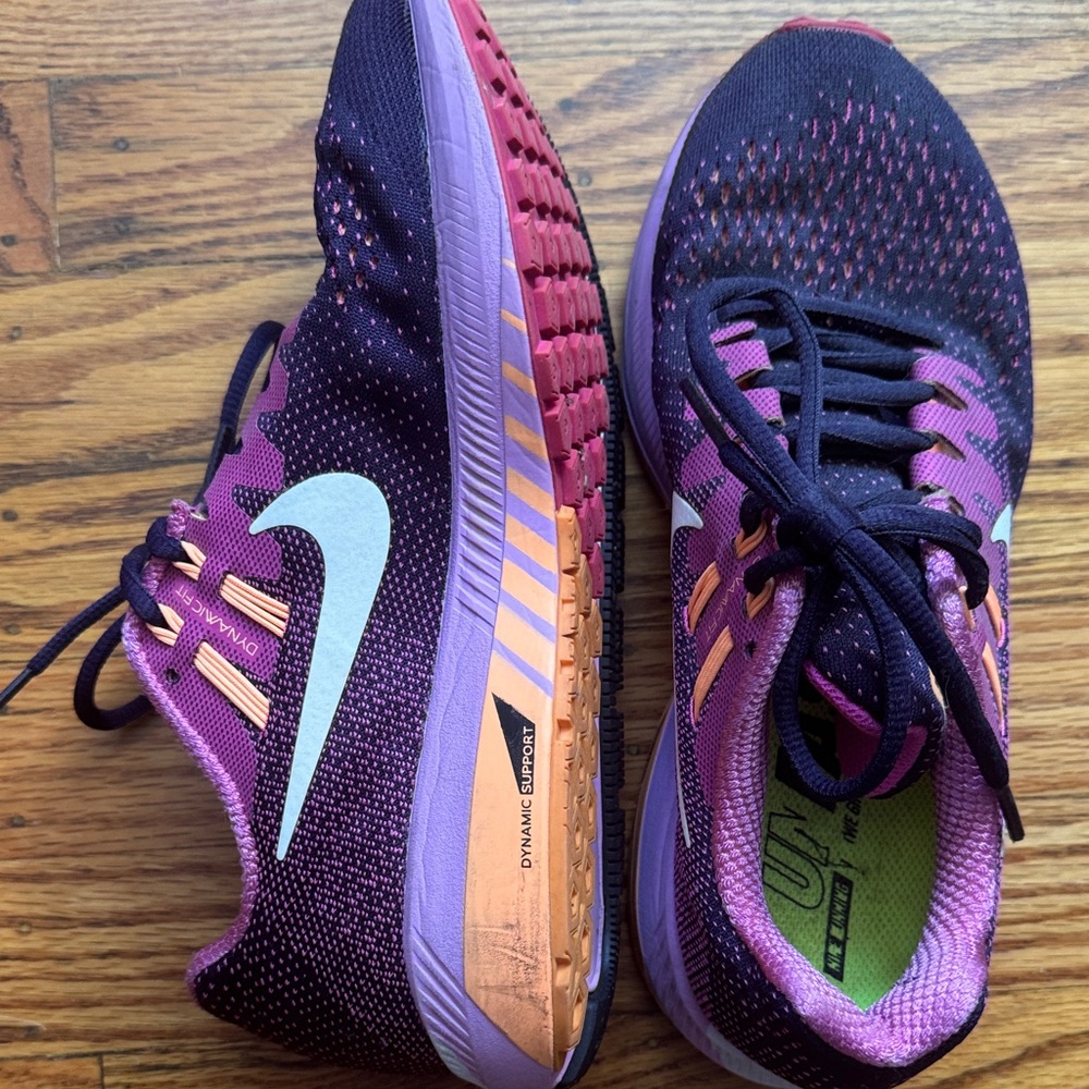 Nike Women's Zoom Structure 20 Running shoes Sz 7